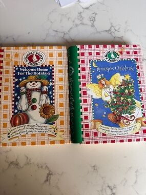 Gooseberry Patch Holiday Recipe Book Set (2)